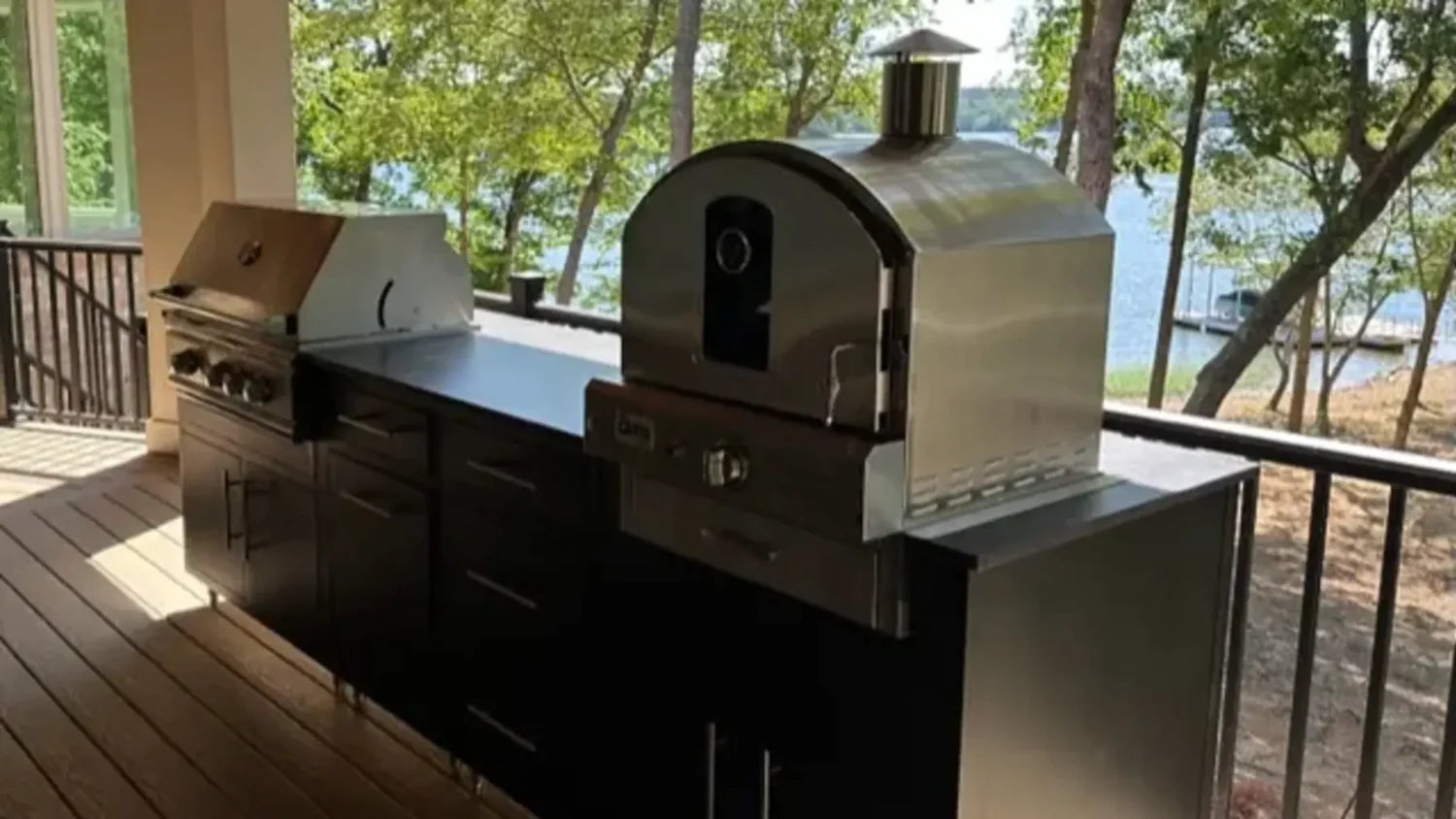 Building the Ultimate Outdoor Kitchen: A Fusion of Durability, Functionality, and Elegance