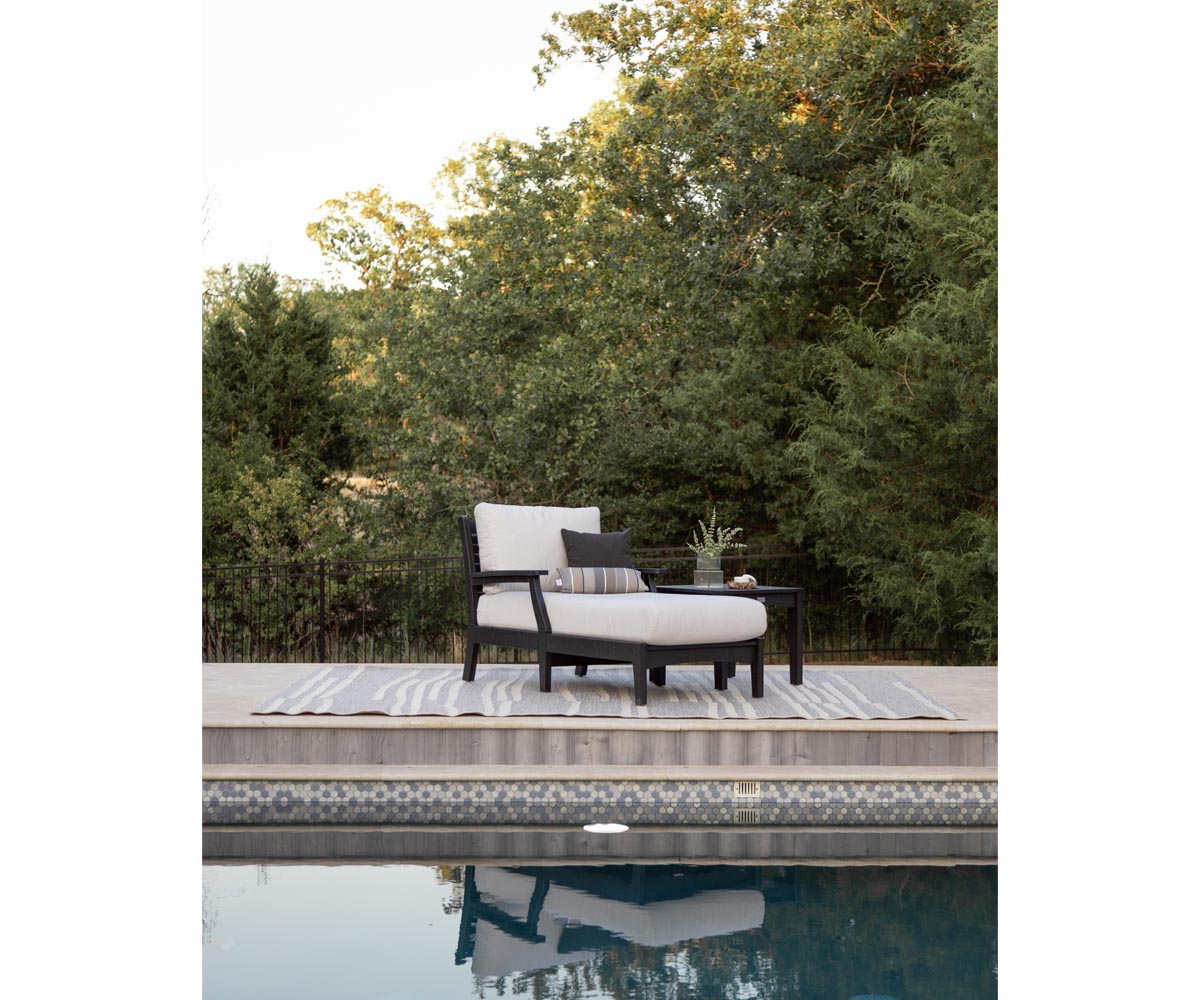 Berlin Gardens Classic Terrace Chaise Lounge, lifestyle photo 1