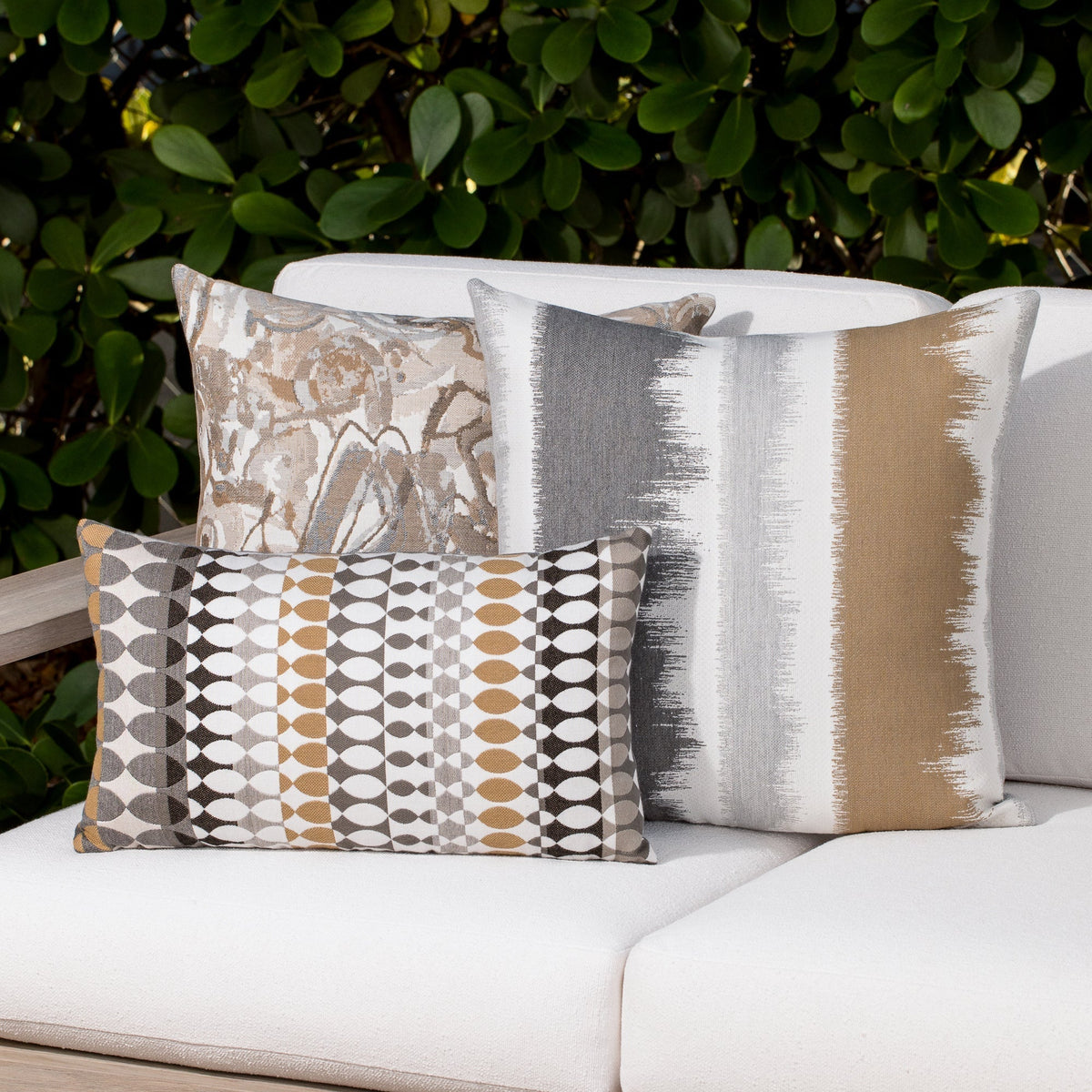 Elaine Smith Modern Oval Dune outdoor pillow, gold and black - view 3