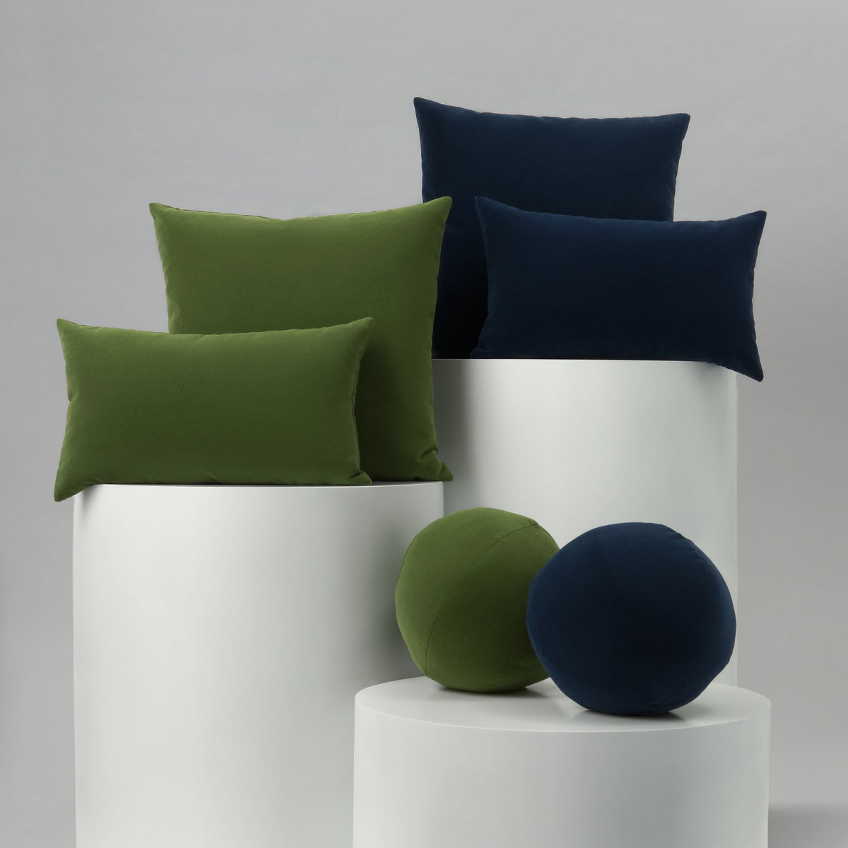 Elaine Smith Lush Velvet Ivy outdoor pillow, green - view 5