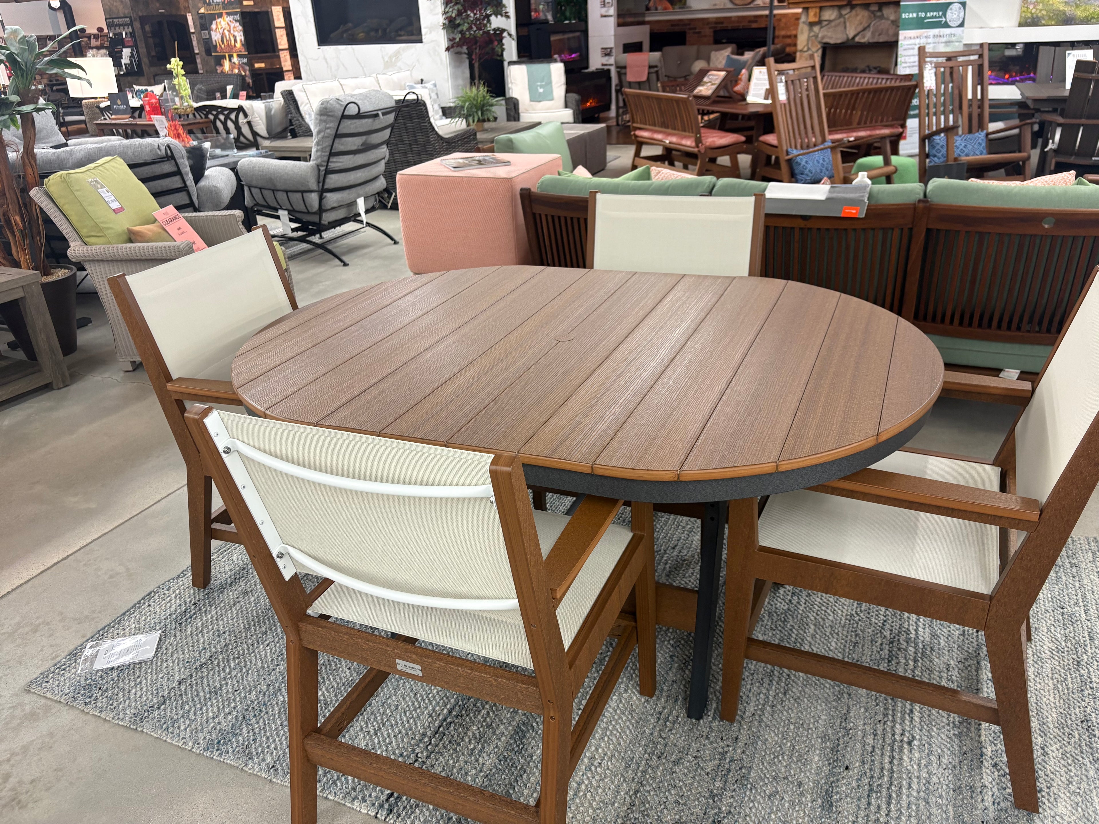 Berlin Gardens Mayhew Oblong Dining Collection