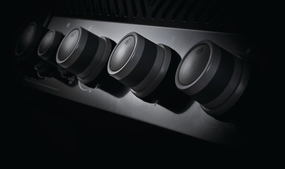Napoleon Grills Grills Propane Rogue® 525 Gas Grill