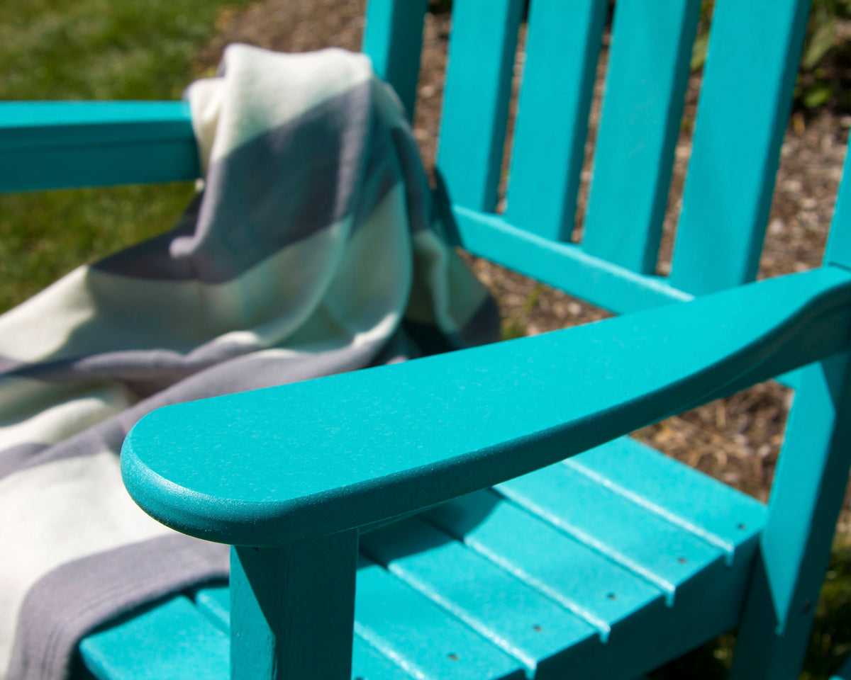 Detail view of the POLYWOOD Presidential Rocker 3-Piece Set