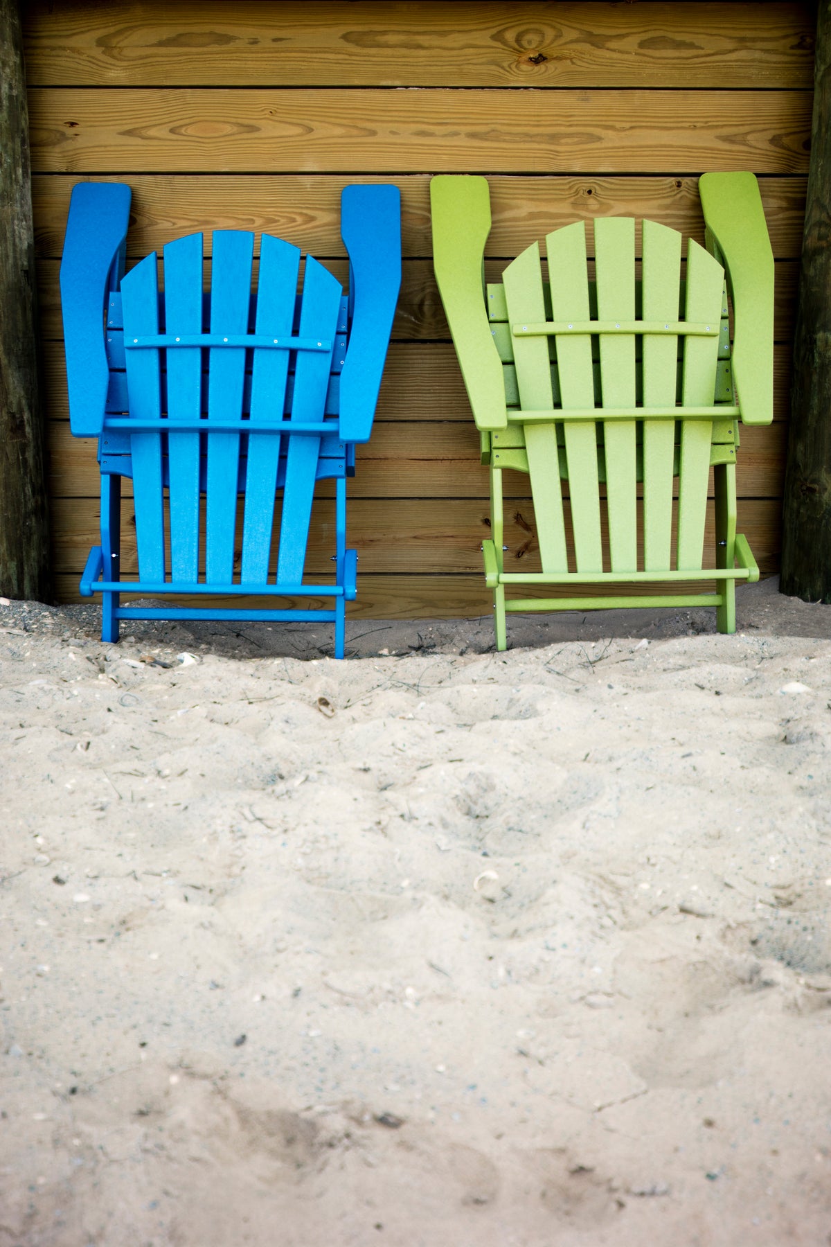 Detail photo of the POLYWOOD Palm Coast Folding Adirondack in Pacific Blue