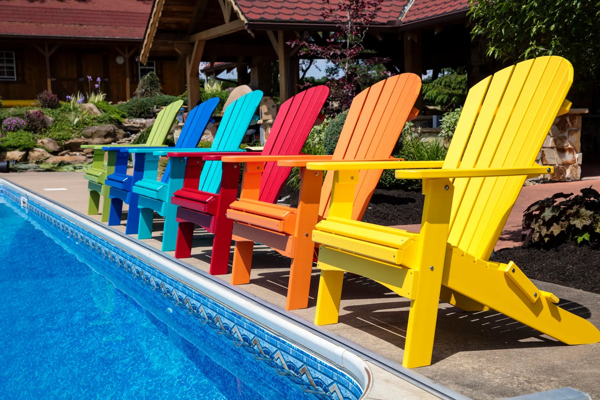 Polywood vs. Berlin Gardens: A Guide to Poly & Composite Patio Furniture