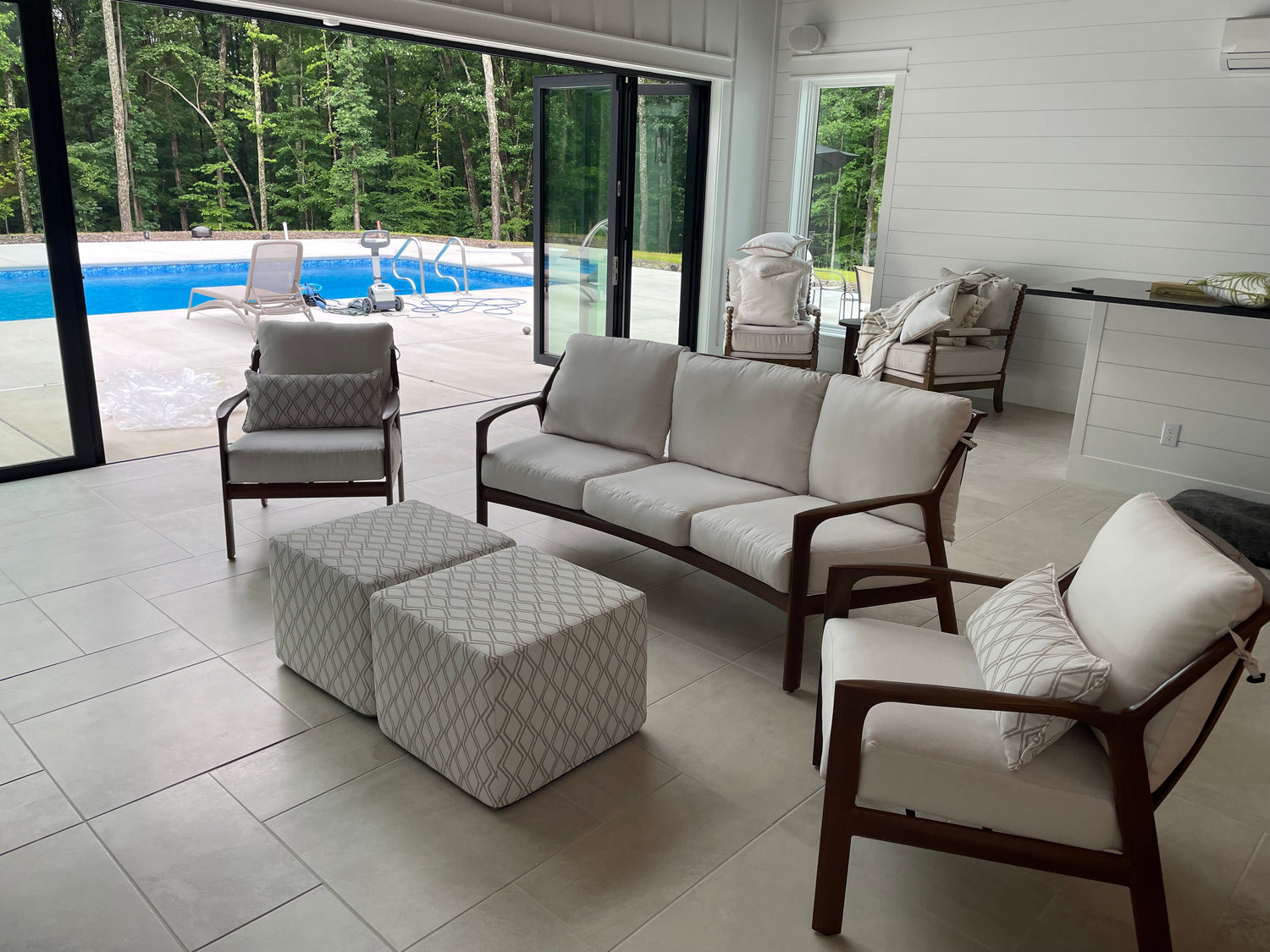 A Mid-Century Sunroom Refresh in Greensboro, NC: Clean Lines, Pool-Ready Comfort