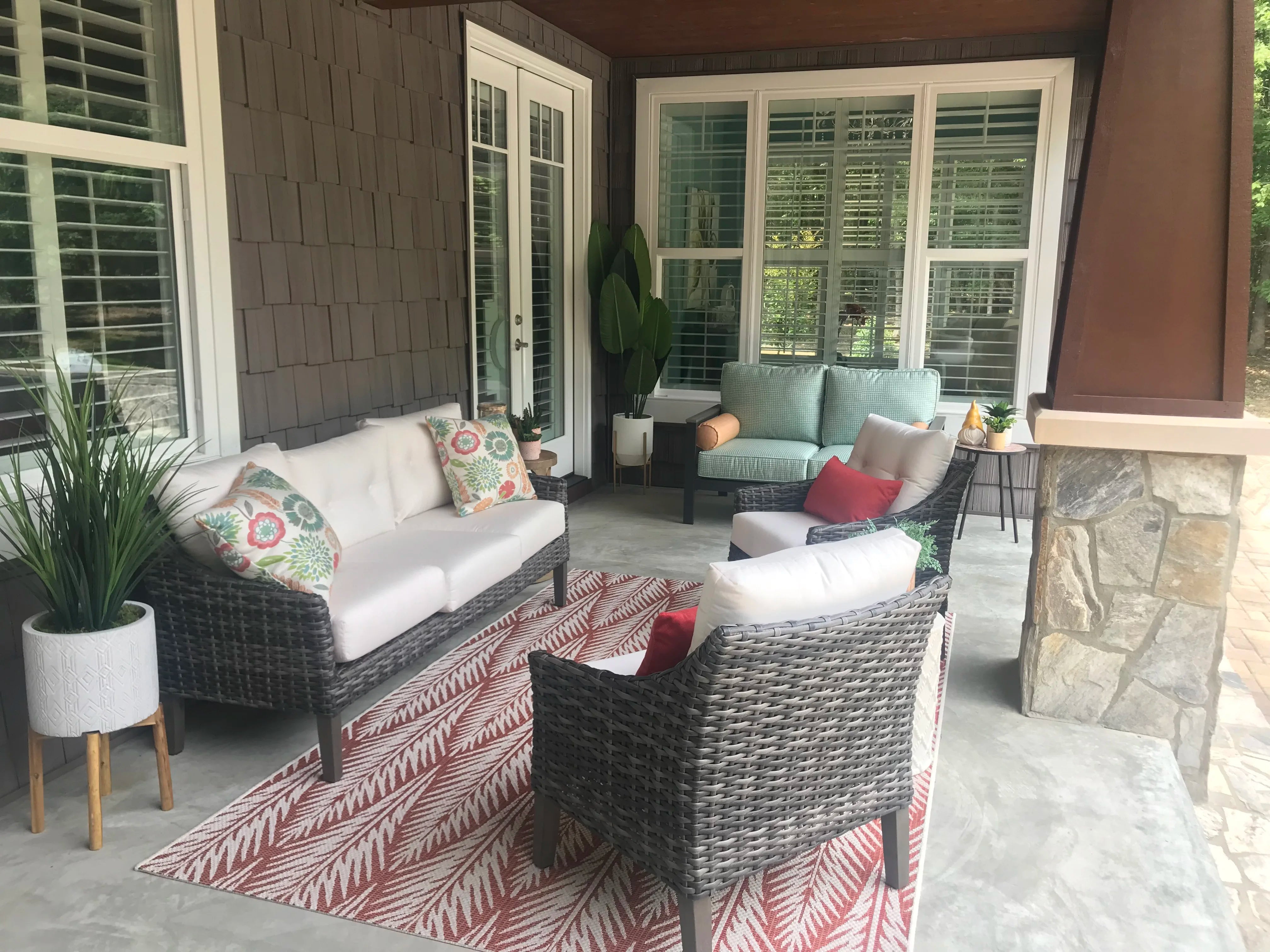 Perfect Little Porch - Casual Furniture World