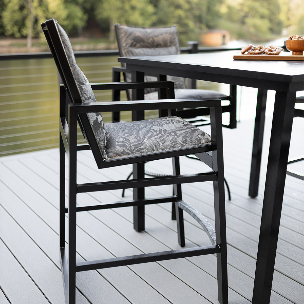 Berlin Gardens Vida Sling Bar Chair, lifestyle photo 3