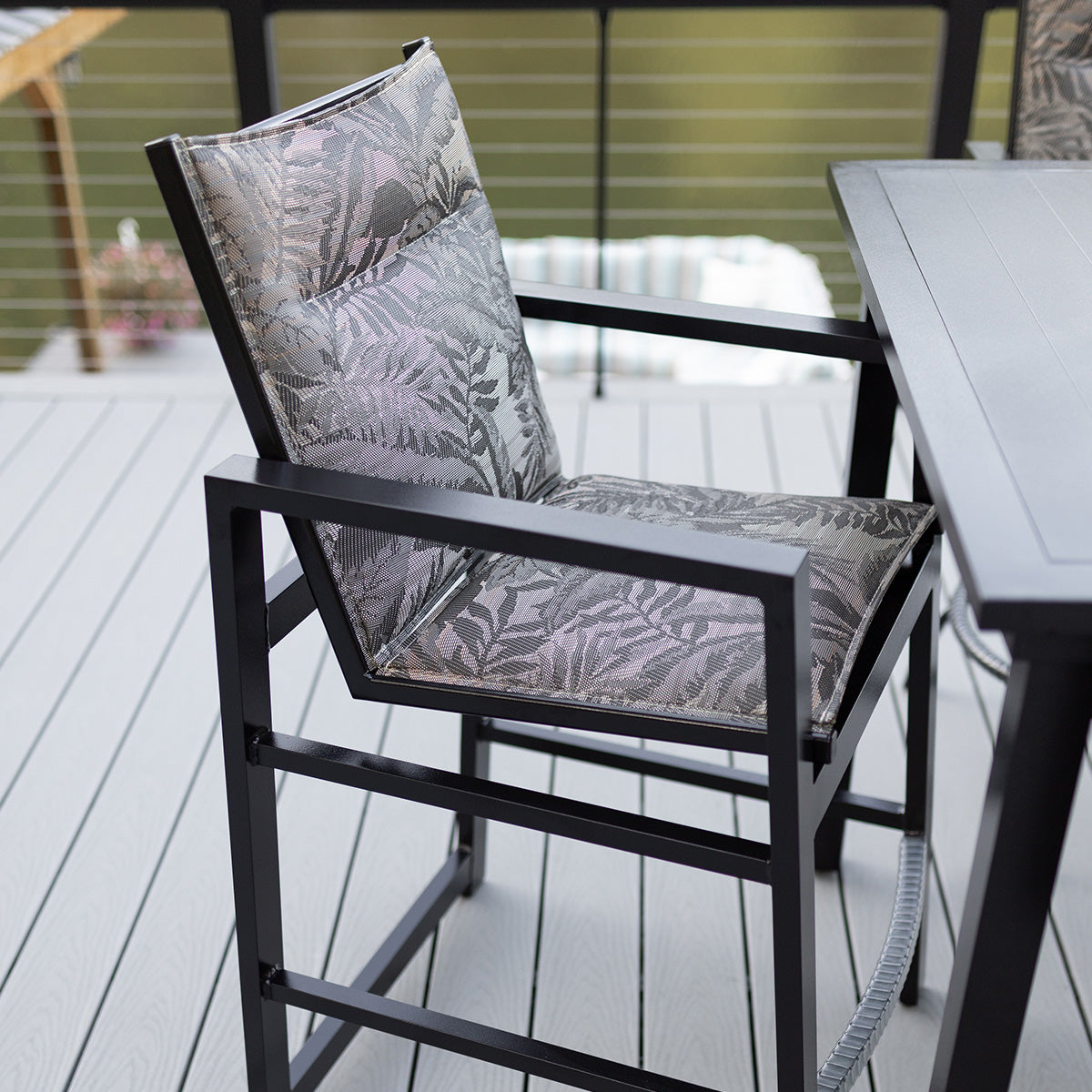 Berlin Gardens Vida Sling Bar Chair, lifestyle photo 2