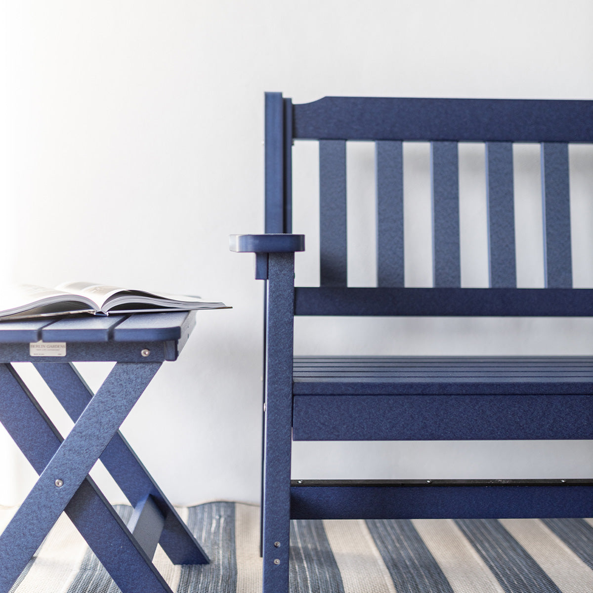 Berlin Gardens Garden Bench, lifestyle photo 3