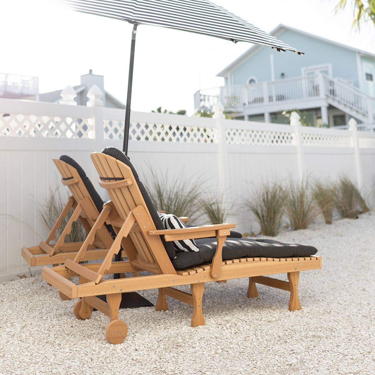 Berlin Gardens Comfo Back Chaise Lounge, lifestyle photo 4