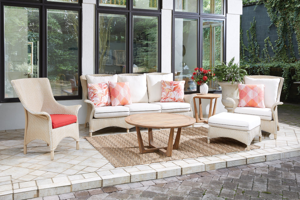 Lloyd Flanders Mandalay Lounge Chair, lifestyle photo 4