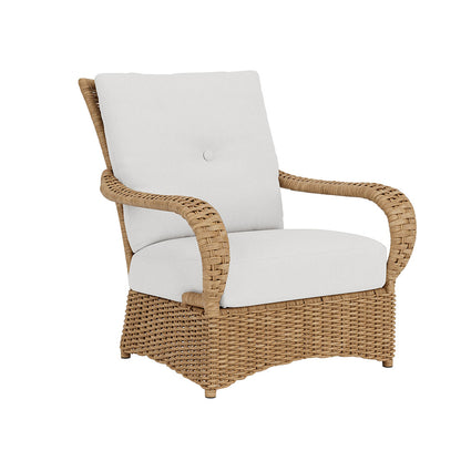 Lloyd Flanders Magnolia Lounge Chair, lifestyle photo 1