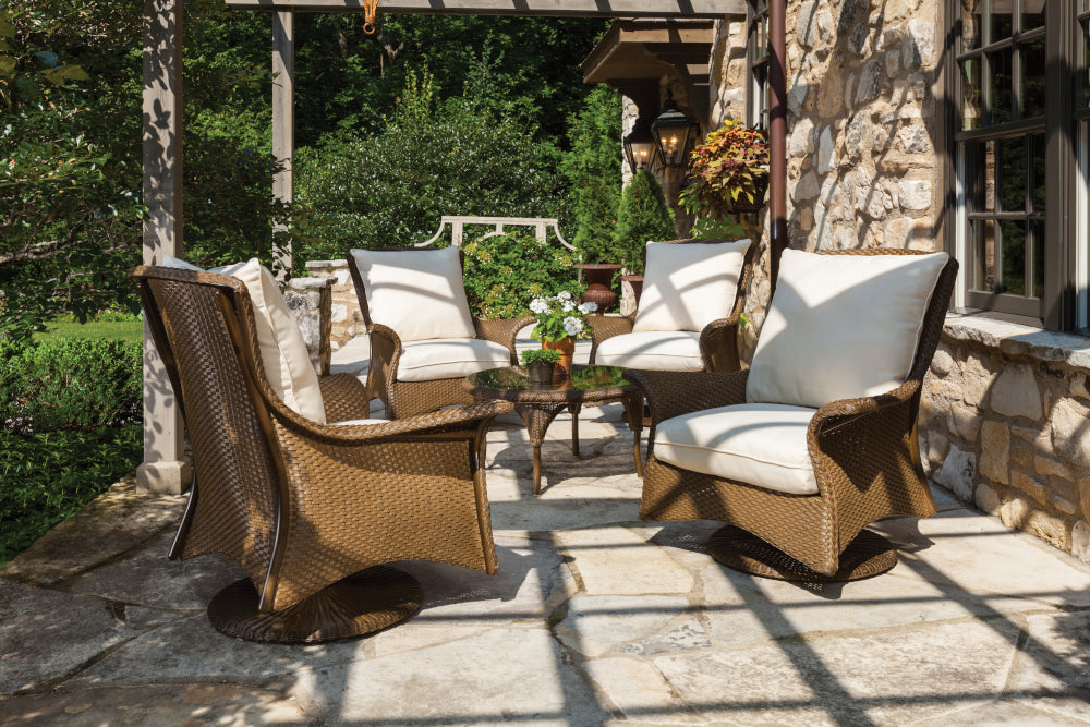 Lloyd Flanders Mandalay Swivel Rocker Lounge Chair, lifestyle photo 2