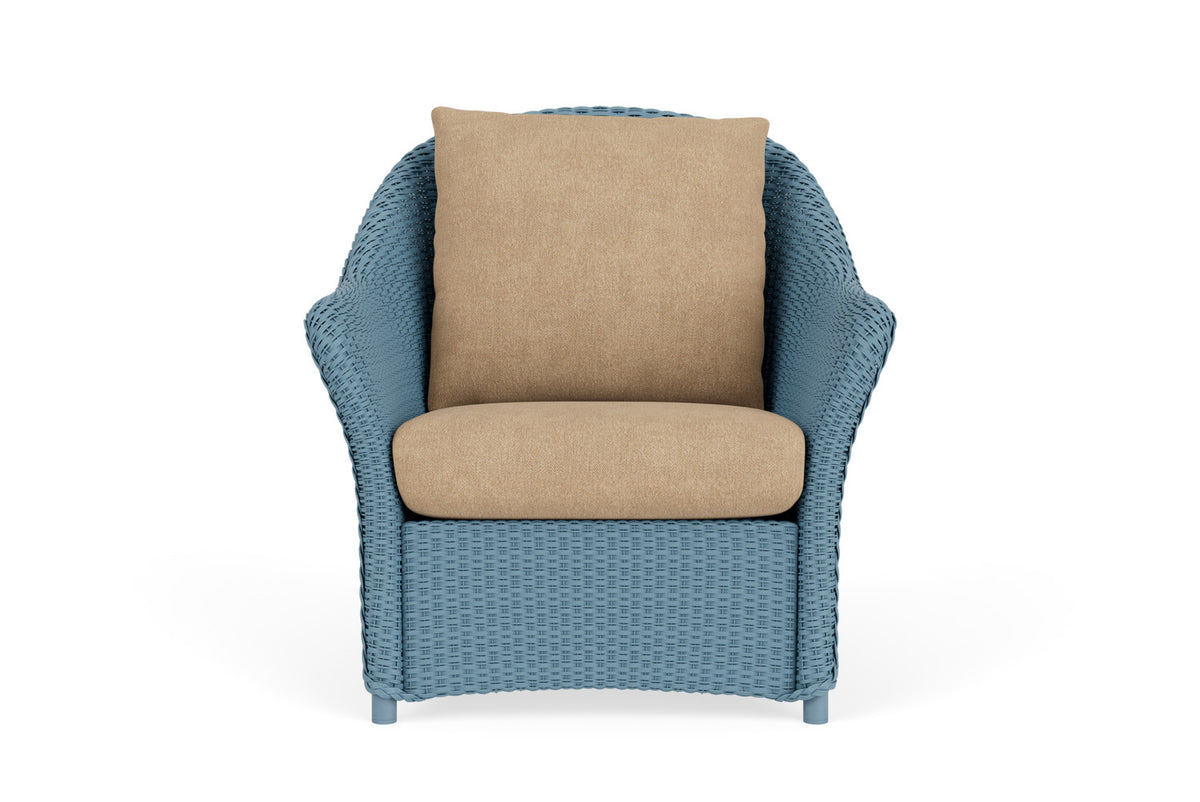 Lloyd Flanders Weekend Retreat Lounge Chair in Stillwater with Hayden Sand fabric