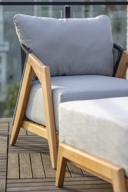 Lloyd Flanders Alpine Lounge Chair, lifestyle photo 3