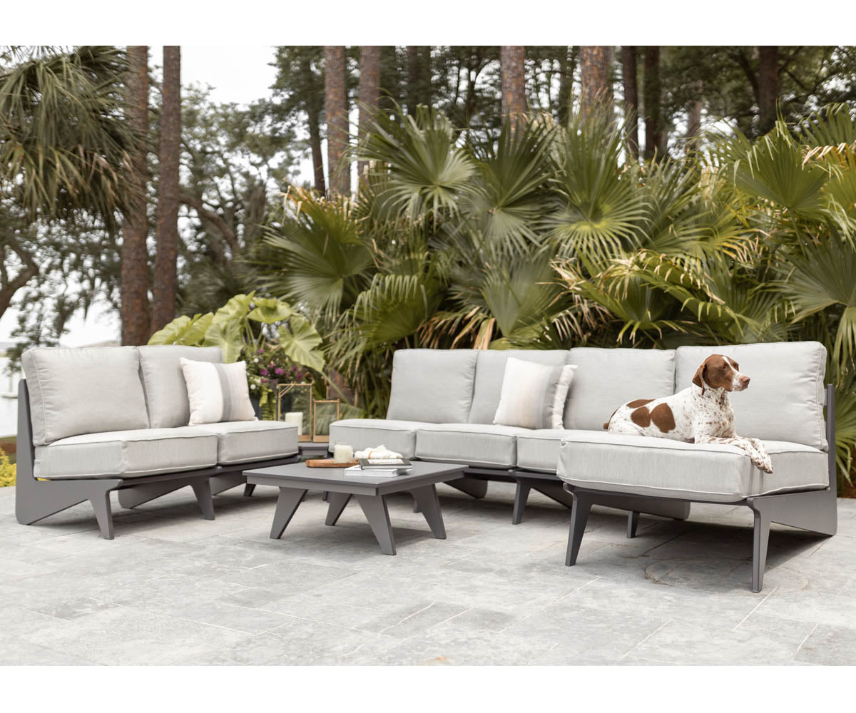 Berlin Gardens Holland Chaise, lifestyle photo 1