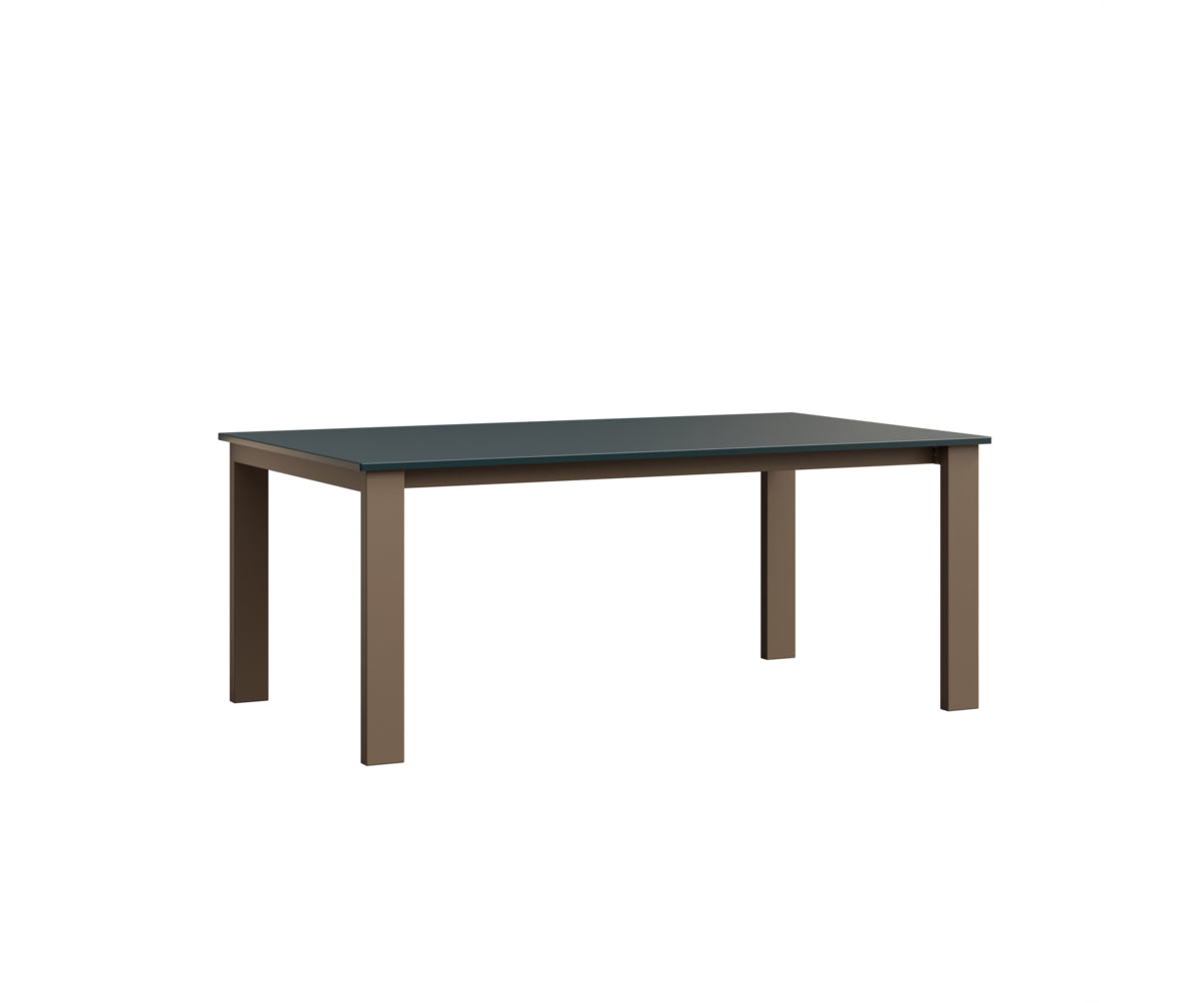 Berlin Gardens Berkley Expandable Table 42"x72" in Clay, MGP Berry top
