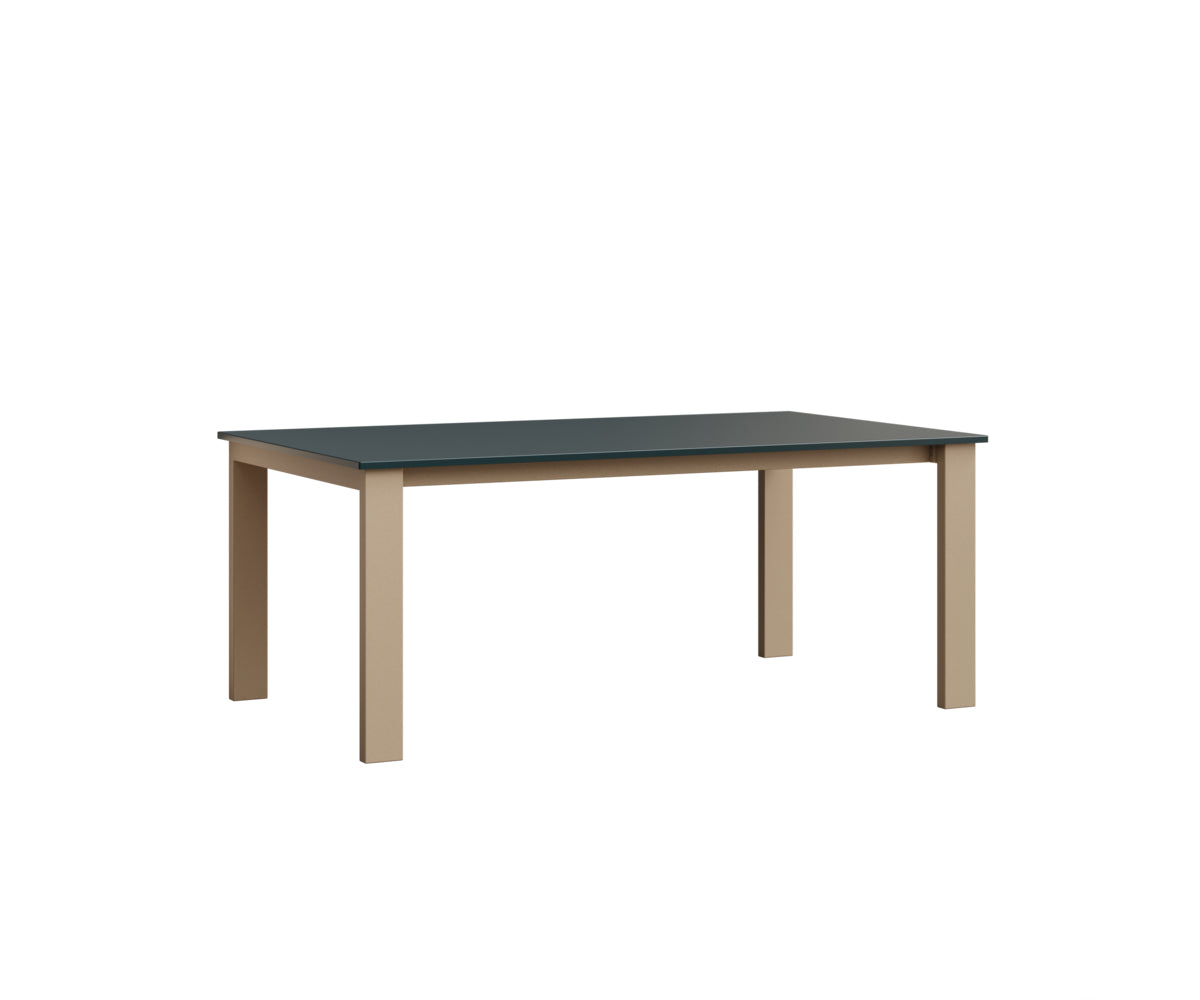 Berlin Gardens Berkley Expandable Table 42"x72" in Sahara Speckle, MGP Berry top