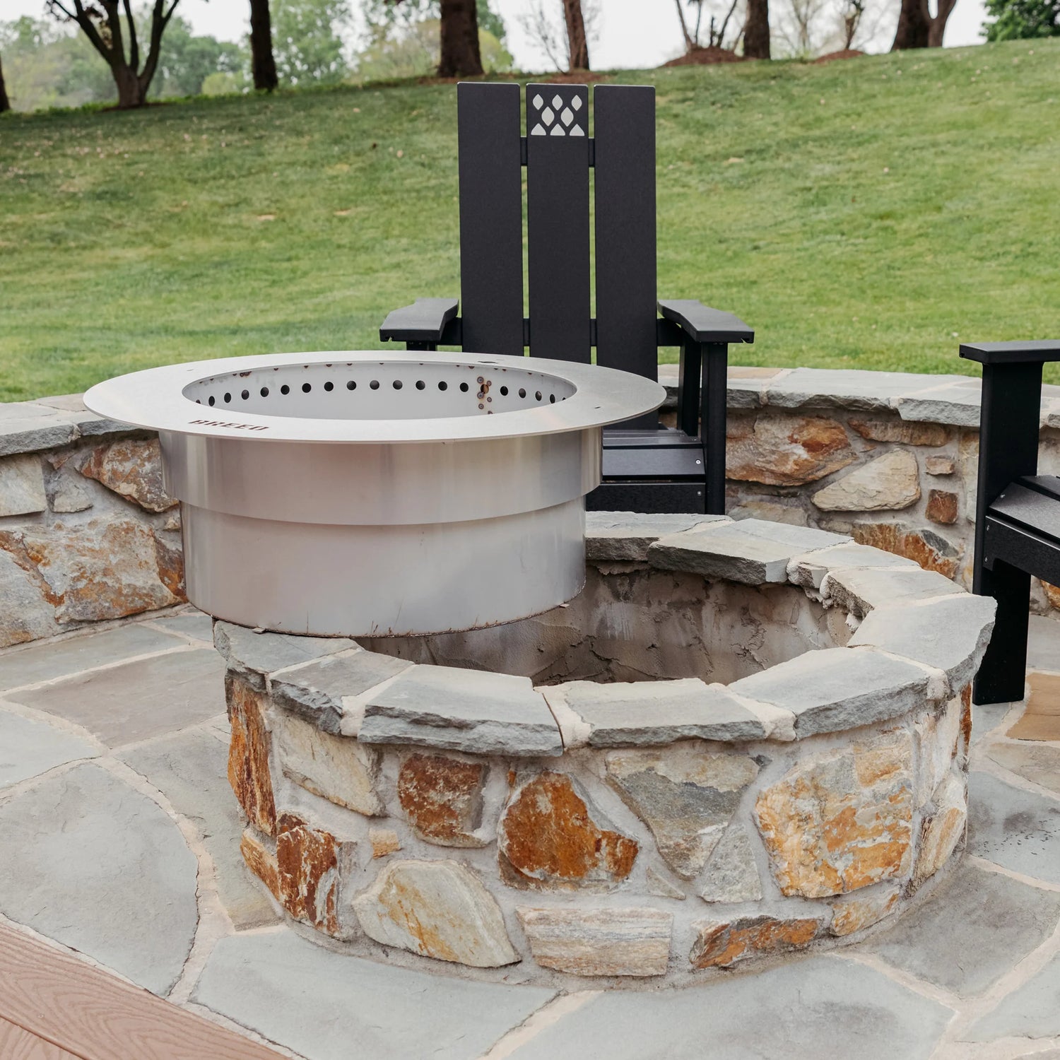 Breeo Zentro Smokeless Fire Pit with Lid