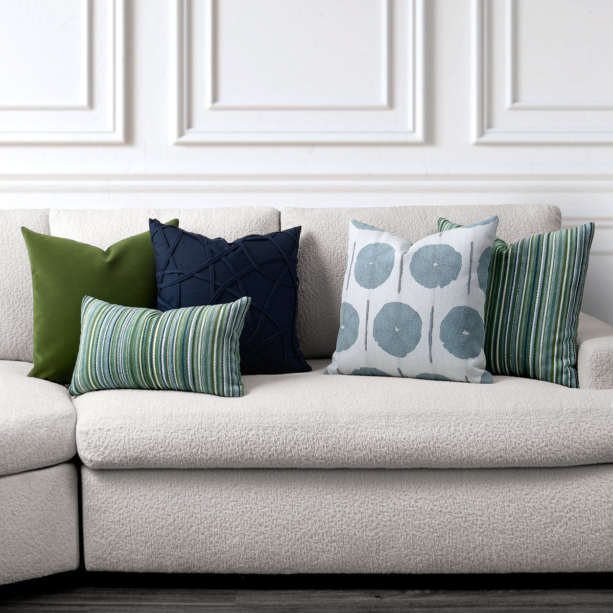 Elaine Smith Nature 5-pillow outdoor pillow set, multicolor