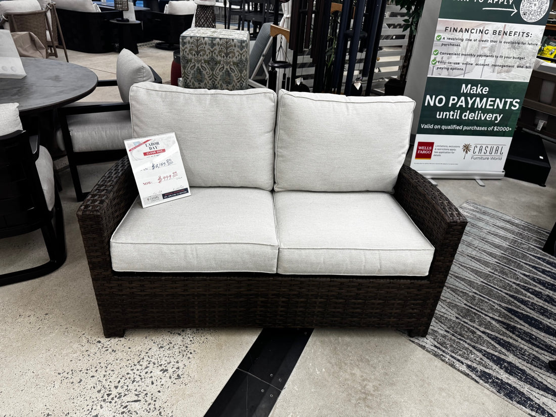 Outdoor Wicker Lakeside Loveseat