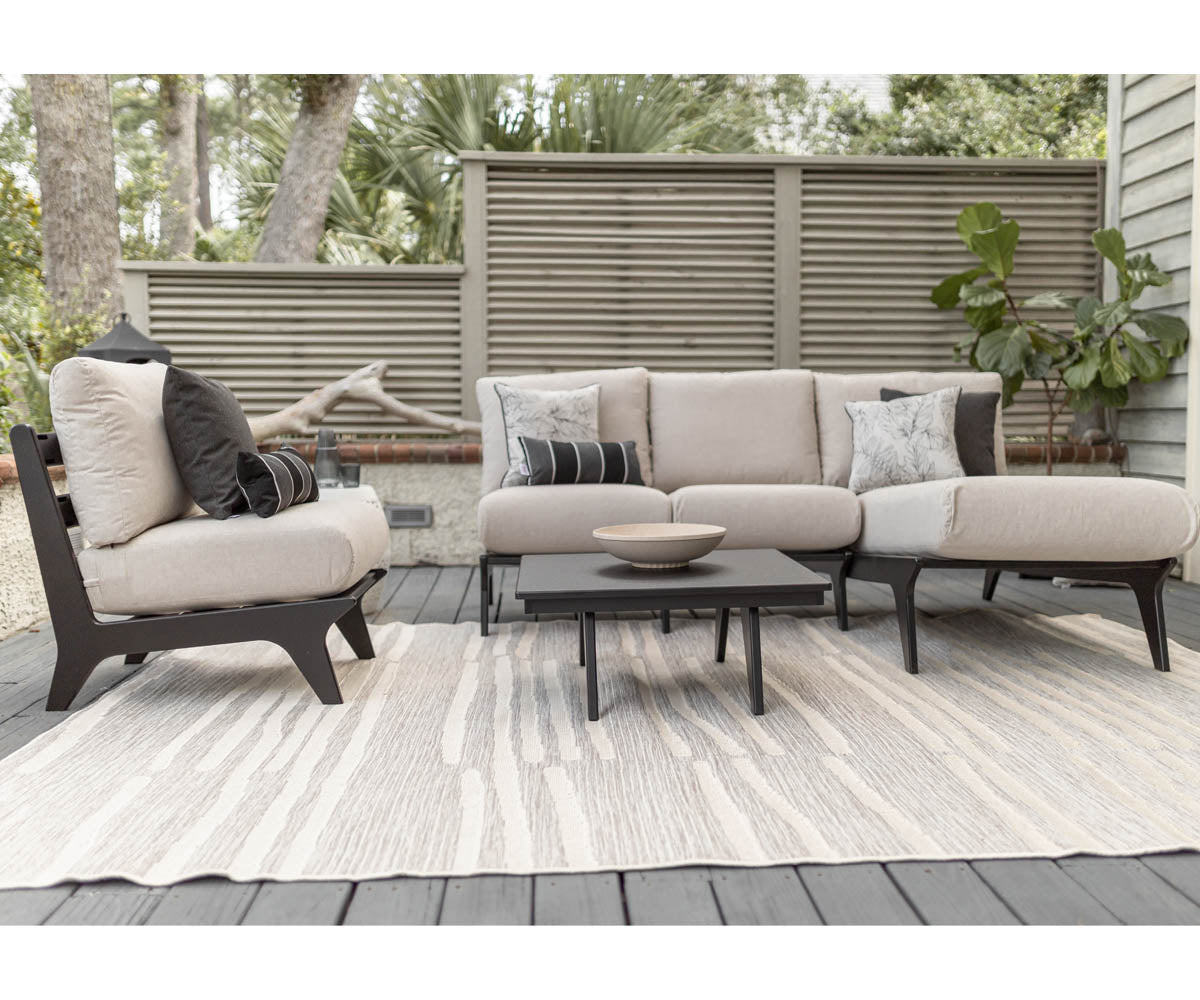 Berlin Gardens Hartley Chaise, lifestyle photo 1