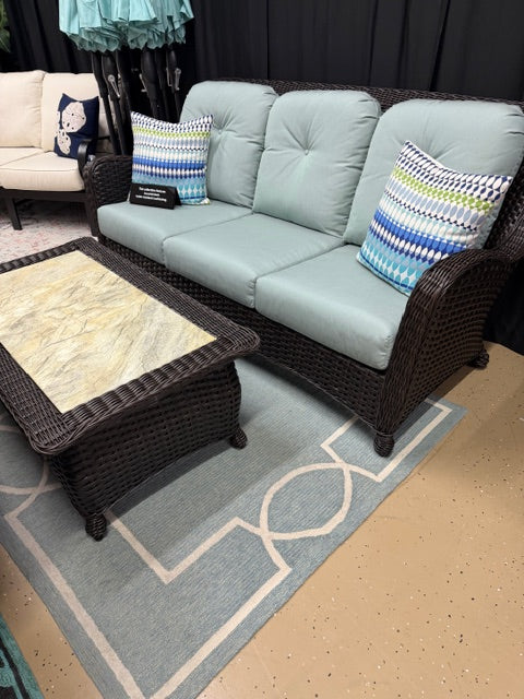 Wicker Sofa &amp; Rectangle Table