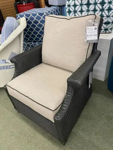 Hamptons Wicker Deep Seating Lounge Chair