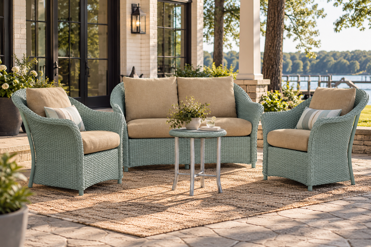 Lloyd Flanders Weekend Retreat 4-Piece Conversation Set