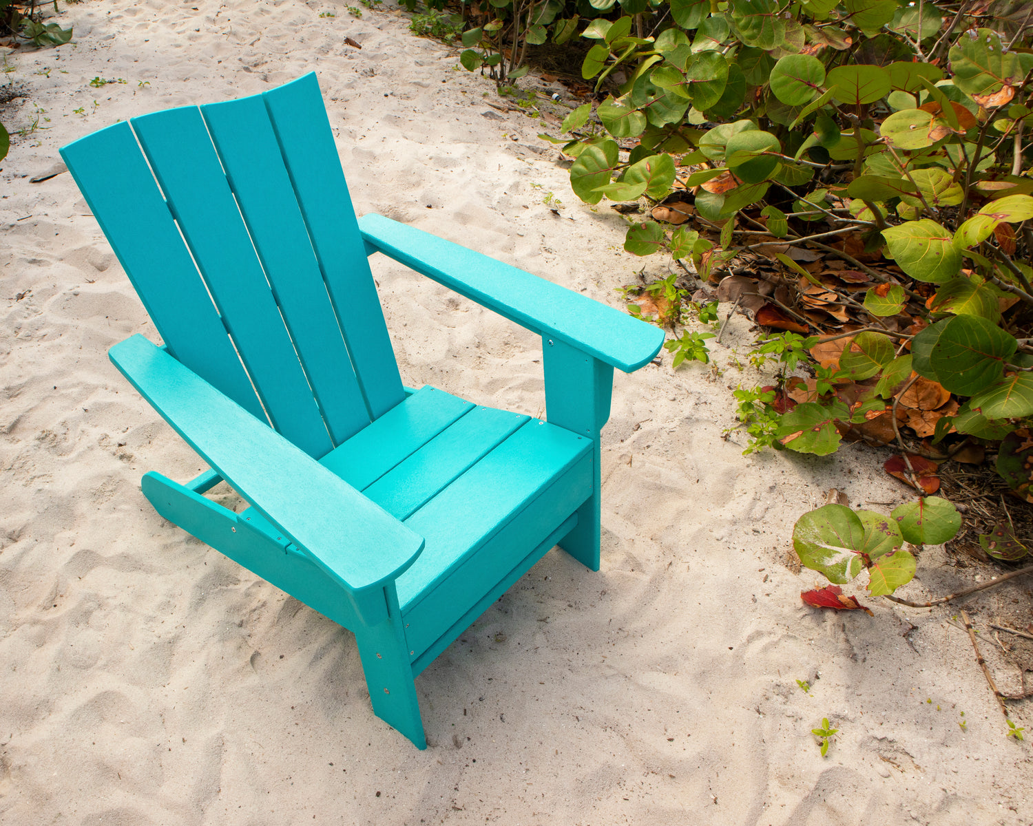 POLYWOOD The Wave Chair Right