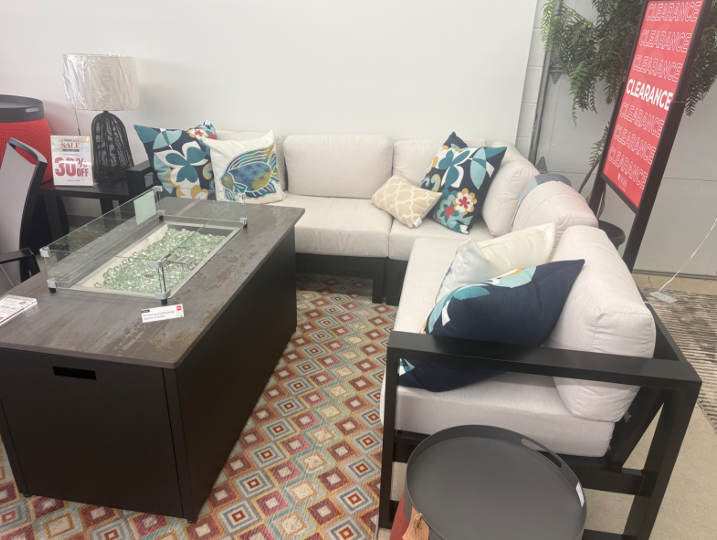 Lighthouse Casual Living Isla Sectional