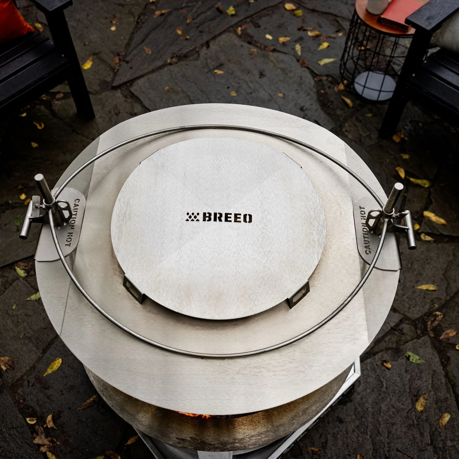 Breeo Outpost Heat Deflector With Post