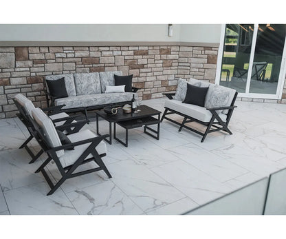 Berlin Gardens Kinsley Loveseat, lifestyle photo 2