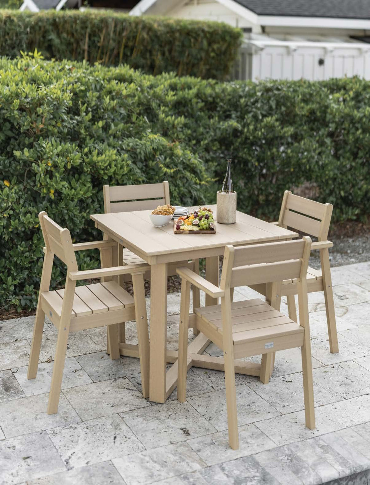 Berlin Gardens Calla 39" Square Dining Table