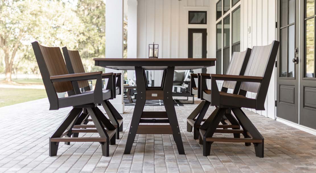 Berlin Gardens Harbor 44" x 72" Rectangular Table