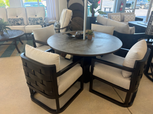 Castelle Biscayne Dining Set