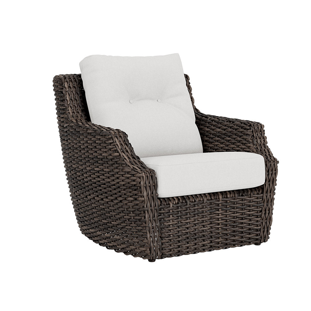 Lloyd Flanders Largo Lounge Chair, lifestyle photo 1