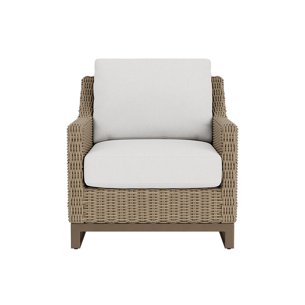Lloyd Flanders Milan Lounge Chair, lifestyle photo 2