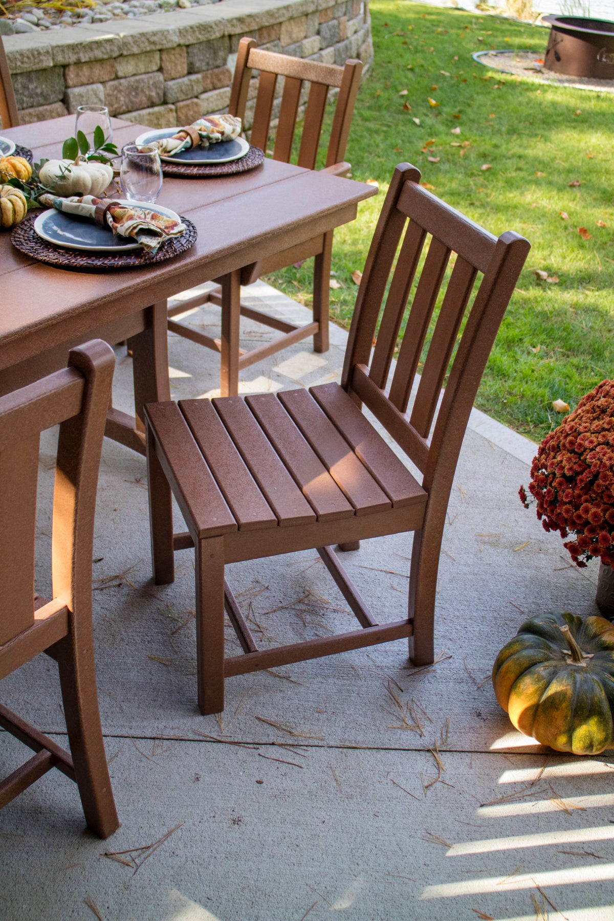 Fourth detail photo of the POLYWOOD Traditional Garden Dining Arm Chair in Teak