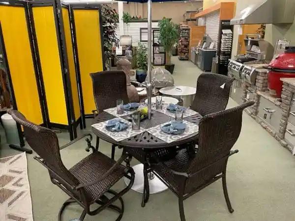 Salem 48&quot; Dining Set - Casual Furniture World