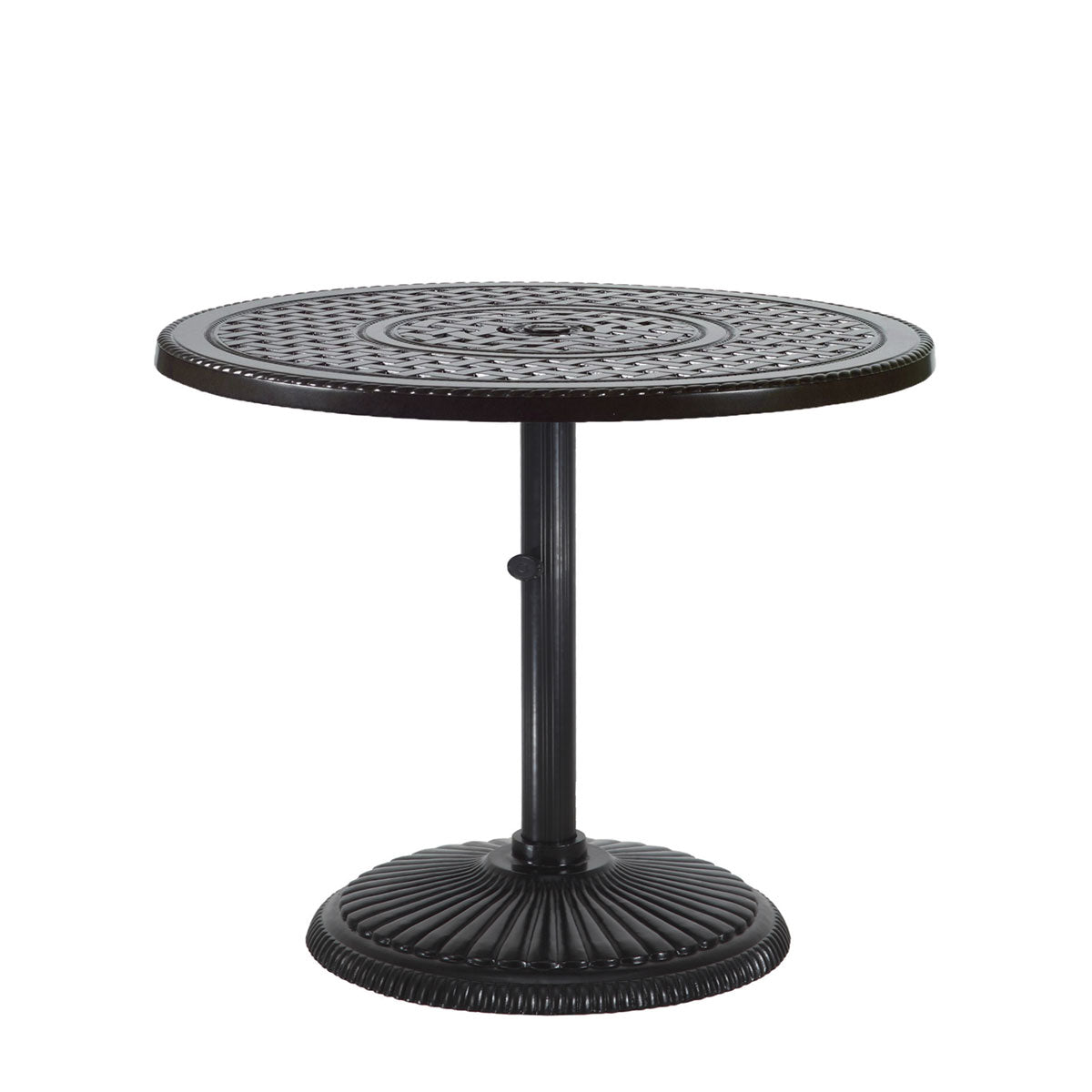 Gensun Grand Terrace 36" Round Pedestal Table in Desert Bronze