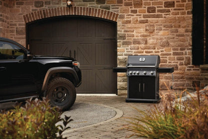 Napoleon Grills Grills Rogue® XT 525 SIB with Infrared Side Burner