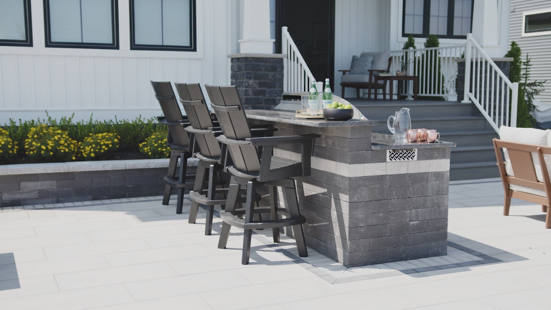 POLYWOOD Modern Curveback Adirondack Swivel Bar Chair