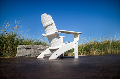 Detail photo of the POLYWOOD Vineyard Curveback Adirondack Chair in White (3)